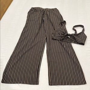 Flair the Label Black and Tan Striped Set